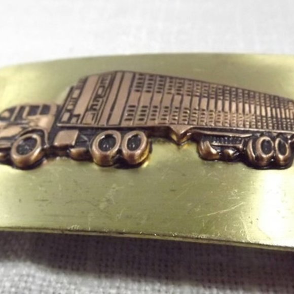 Vintage Semi and Trailer Hauler Brass Belt Buckle - Picture 2 of 4
